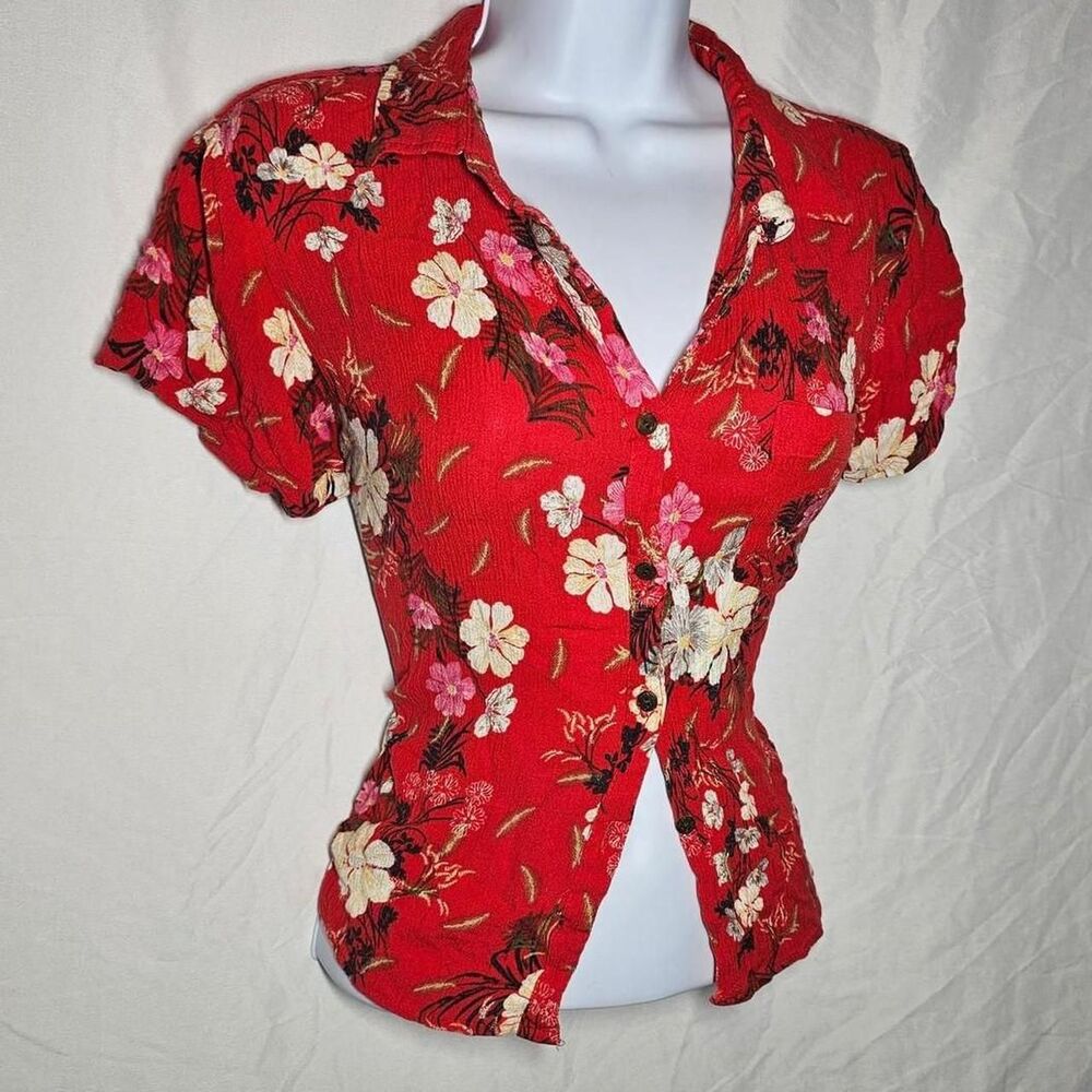 vintage y2k 2000s red floral slight crop button womens Hawaiian shirt